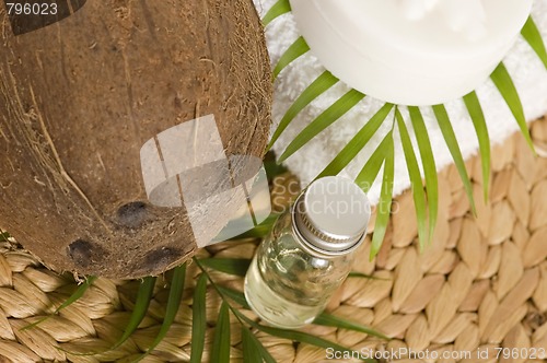 Image of Coconut oil for alternative therapy