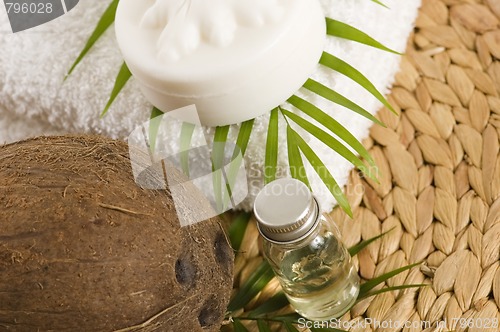 Image of Coconut oil for alternative therapy