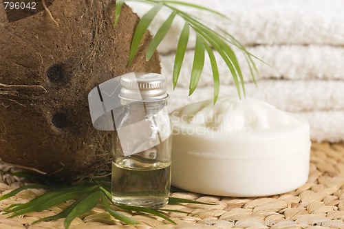 Image of Coconut oil for alternative therapy