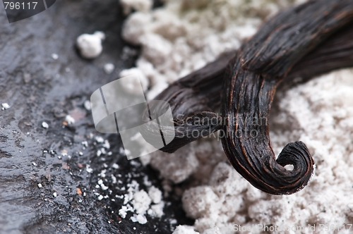 Image of vanilla beans with aromatic sugar