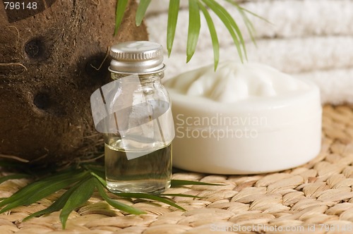 Image of Coconut oil for alternative therapy