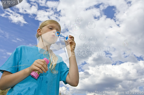 Image of Childrem blowing bubbles