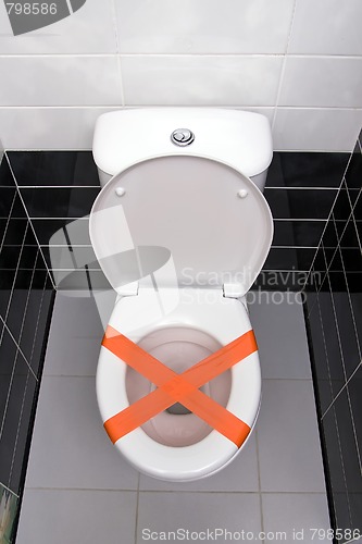 Image of Closed toilet