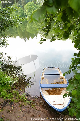 Image of old boat