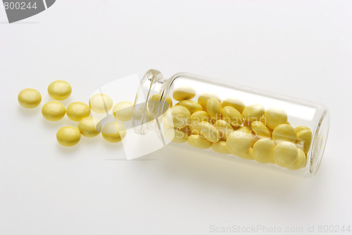 Image of yellow pills