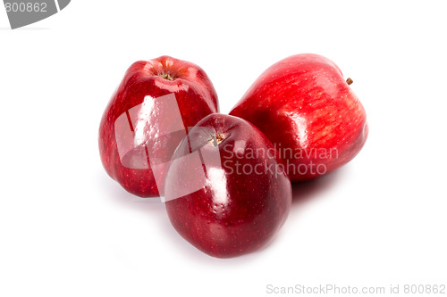 Image of three red apples