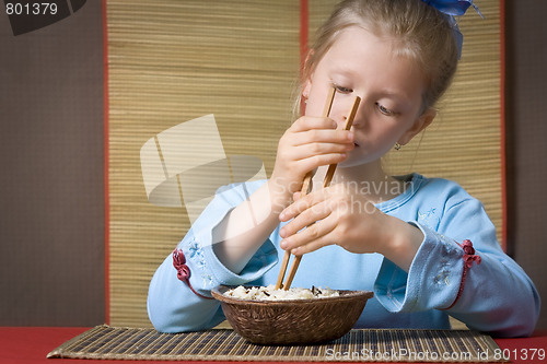 Image of Eating rice