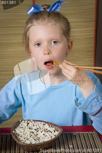 Image of Eating rice