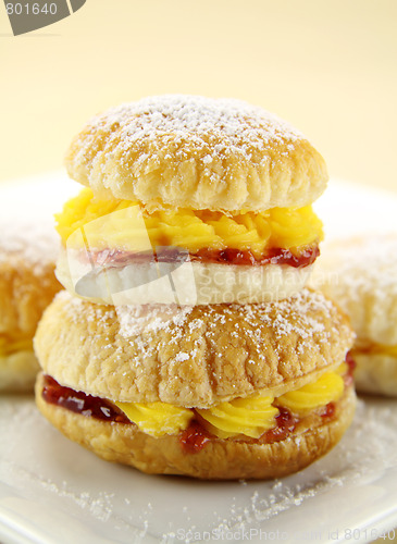 Image of Custard Cakes