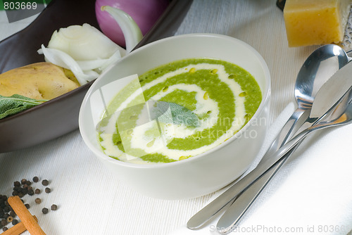 Image of spinach soup