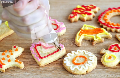 Image of Decorating cookies