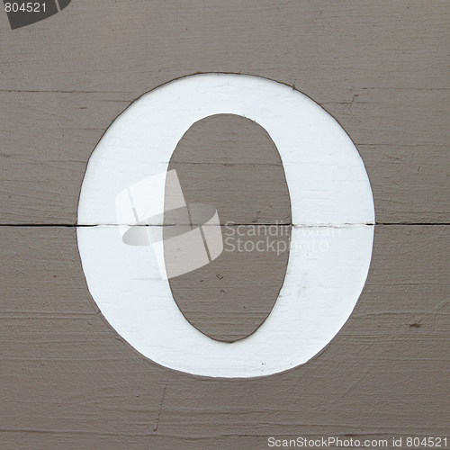 Image of Letter O on wooden board