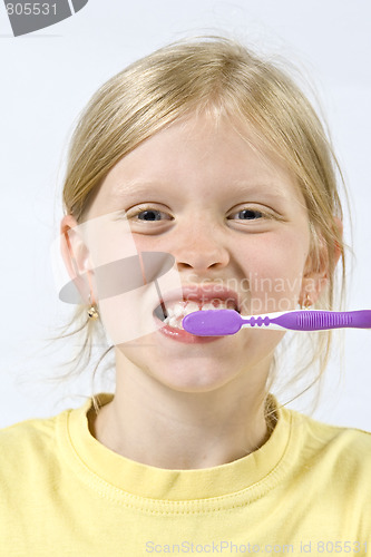 Image of Children brushing teeth