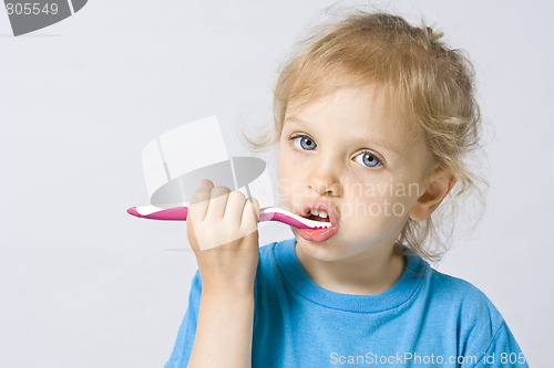 Image of Children brushing teeth