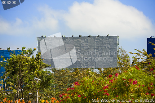 Image of huge blank billboard 