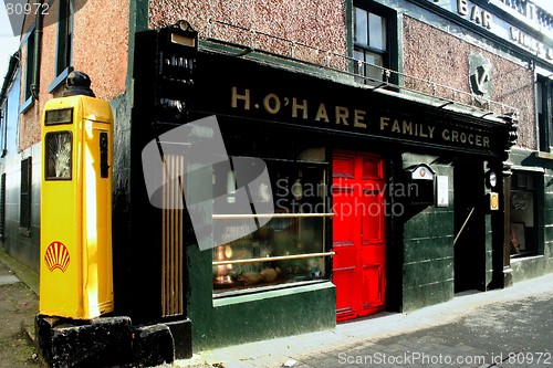 Image of RED DOOR