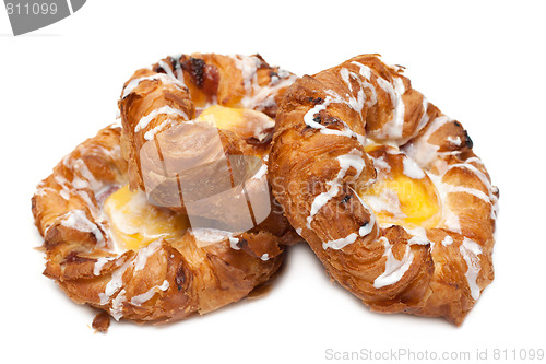 Image of Three puff cakes with vanilla