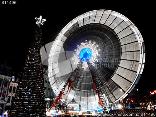 Image of Ferris wheel at night