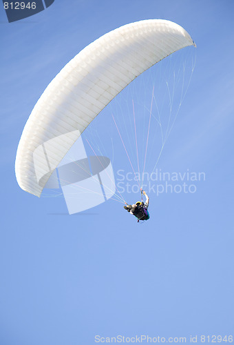 Image of paragliding extreme sport
