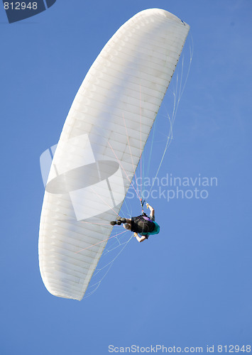 Image of paragliding extreme sport