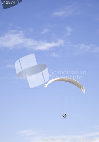 Image of paragliding extreme sport