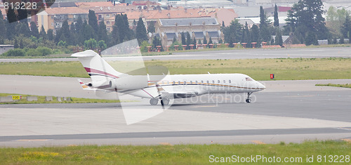 Image of business aircraft