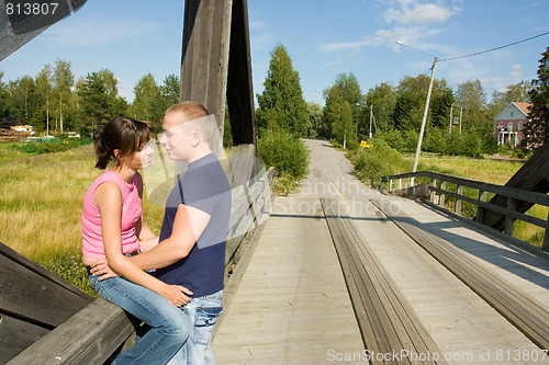 Image of Couple on bridge