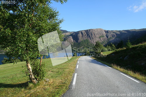 Image of Country road