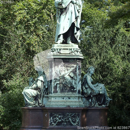 Image of Peter Cornelius monument