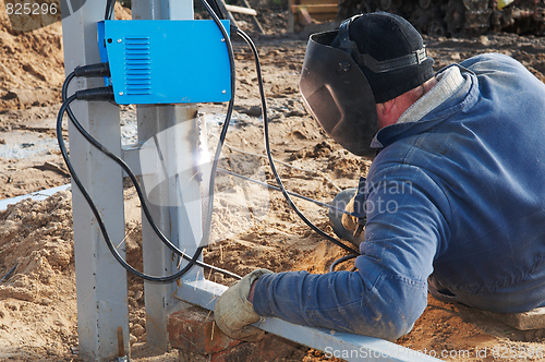 Image of electric arc welding