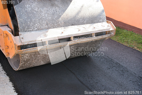 Image of road construction roller l