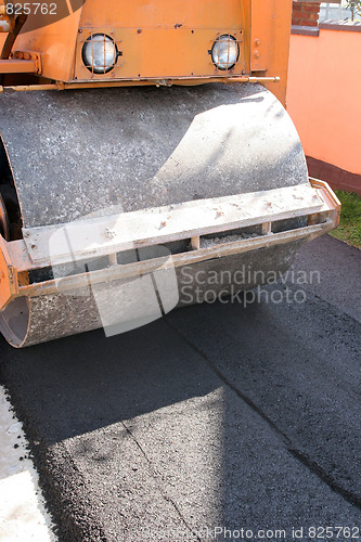 Image of road construction roller l