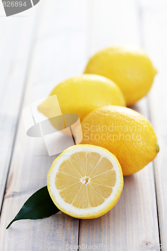 Image of fresh lemon