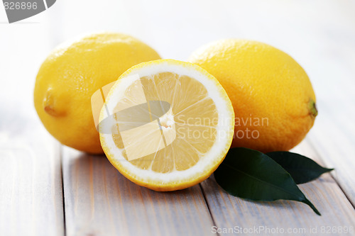 Image of fresh lemon