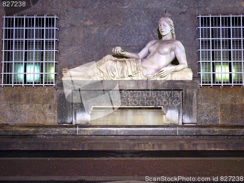 Image of Dora Statue, Turin