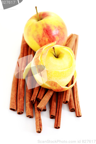 Image of apples and cinnamon
