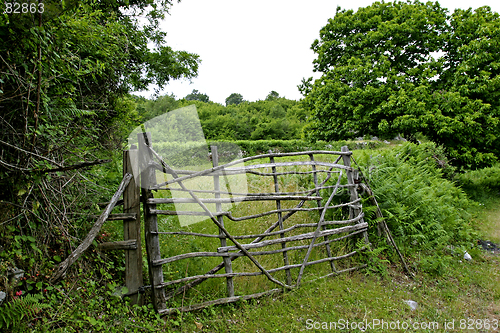 Image of tradional farm gate