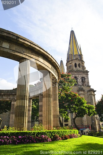 Image of Rotunda of Illustrious Jalisciences and Guadalajara Cathedral in Jalisco, Mexico