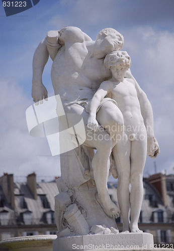 Image of white statue2