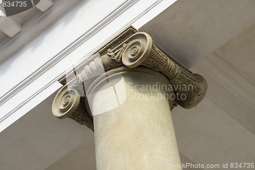 Image of Ionic column