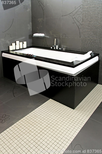 Image of Black bathtub