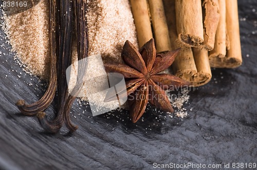 Image of aromatic spices with brown sugar