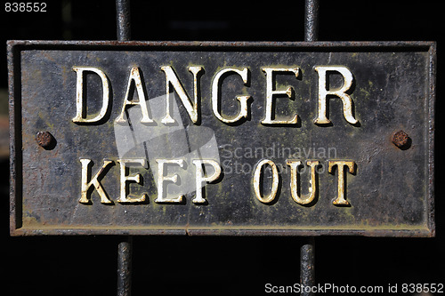 Image of keep out sign