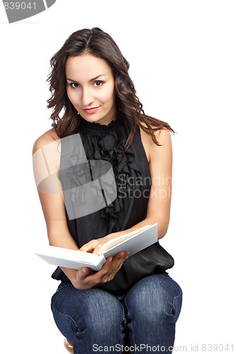 Image of Reading woman