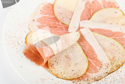 Image of Sliced bacon with sliced pear