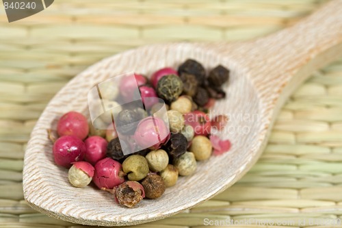 Image of peppercorns