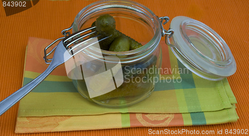 Image of pickles jar