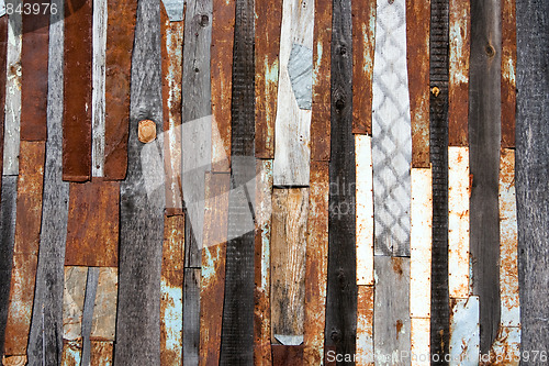 Image of Tin'n'wood texture