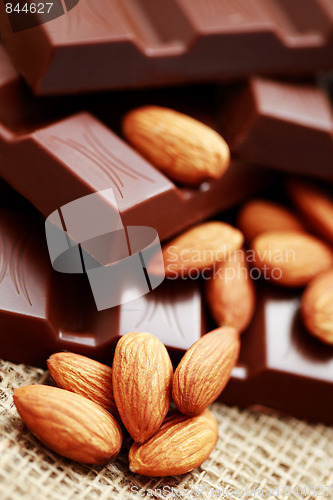 Image of chocolate with almonds