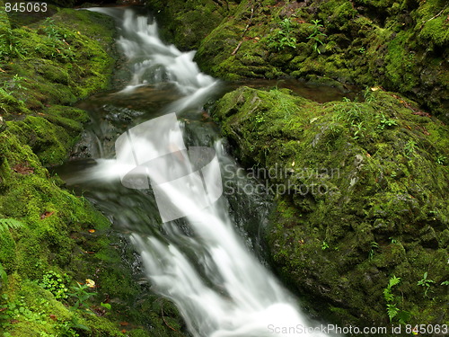 Image of Refreshing waterfalls.